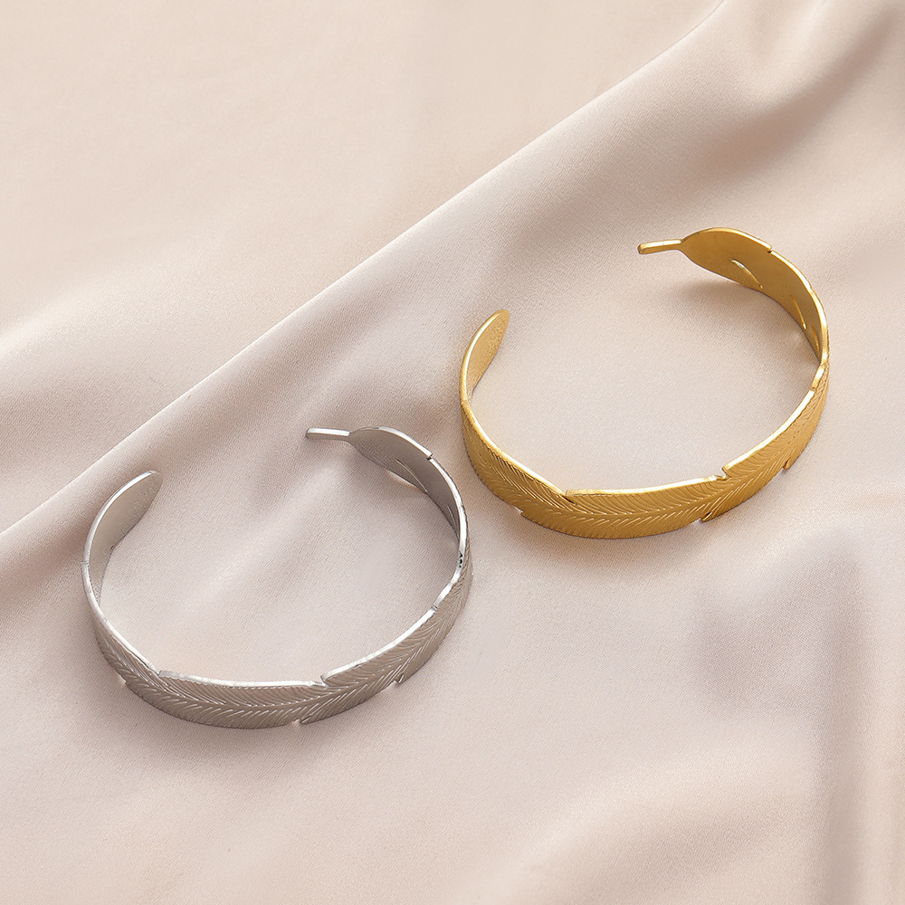 12g Weight Bangle Classification 1 Piece Quantity Daily Occasion Stainless Steel Material Geometric, Eye Pattern Unisex Gender Plating Design Simple Style Style Geometric Eye Stainless Steel Simple Style Bangle 74