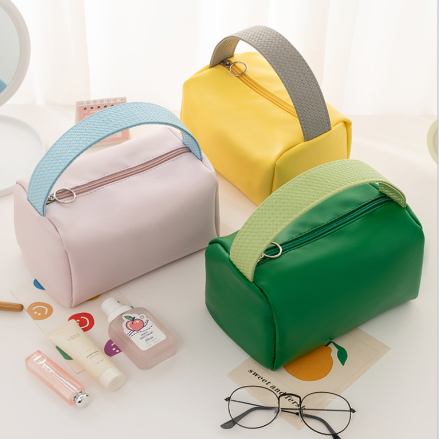 Nueva bolsa de cosméticos impermeable de PU, bolsa de lavado portátil de viaje de gran capacidad, bolsa de almacenamiento de maquillaje portátil simple de color caramelo