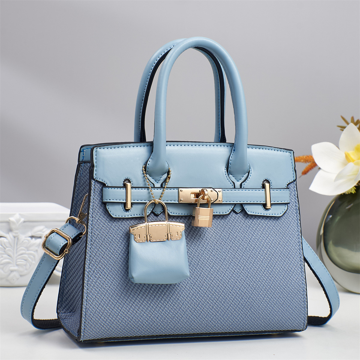 2025 primavera nuevo estilo bolso de mujer bolso grande europeo y americano bolso portátil de cuero suave de gran capacidad mensajero de un solo hombro bolso de mujer