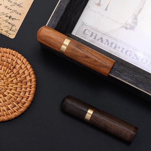Wooden toothpick tube sandalwood craft gift portable toothpick jar mahogany small ornaments hotel toothpick box