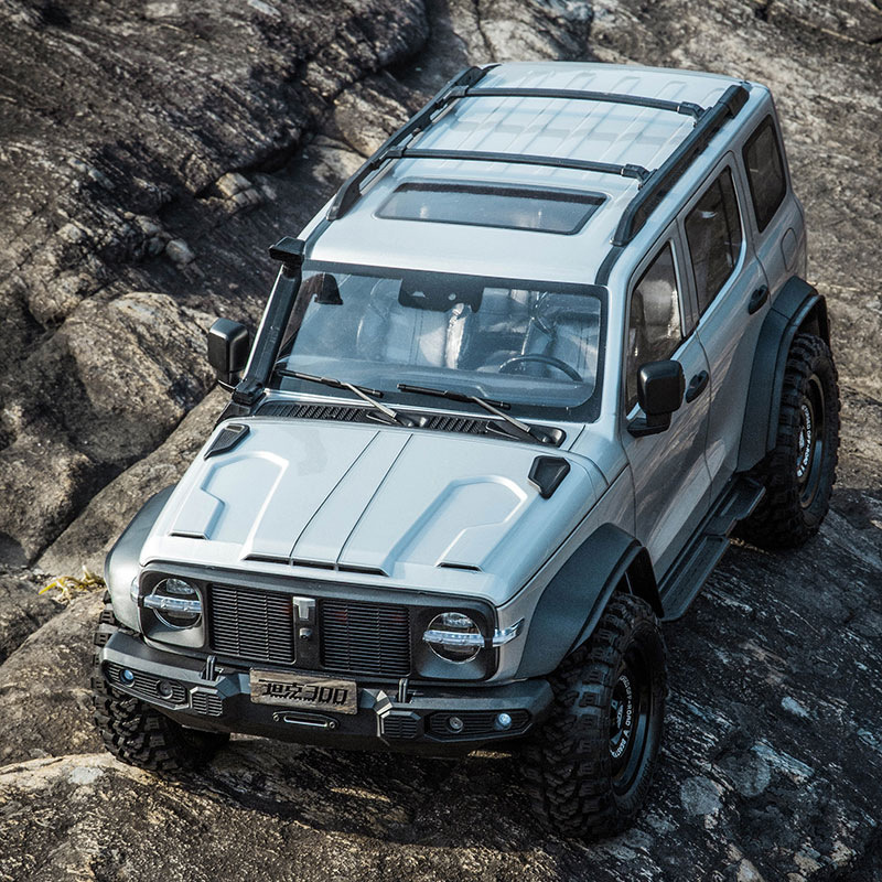 1/8 Raytheon KM Tank 300 Competitive Edition Competitive Straight Bridge Edition Simulation RC Remote Control Electric Model Car