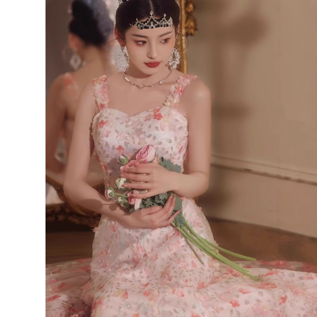 Đầm dạ hội không dây kiểu Pháp dáng suông midi, thiết kế sang trọng nhẹ nhàng — Màu hồng
