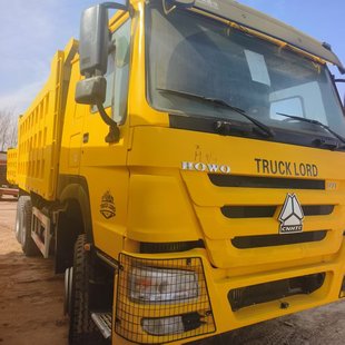 Cross-Border Supply of Howo Eight-Wheel Howo 371 Horsepower 6*4 375 Horsepower Can Be Used as a Right Tow Cab