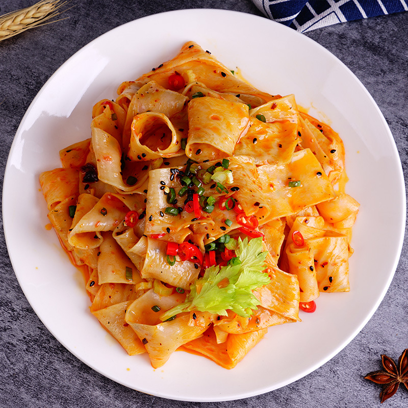 阿寛紅油麺皮1袋白家酸辣粉重慶小面甘口マッシュポテトインスタントラーメン麻辣米皮