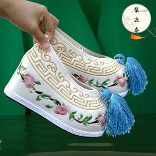 Traditional Chinese Opera Shoes for Women with Internal Height Increase, Thick-Soled Embroidered Shoes for Ancient Hanfu Costumes
