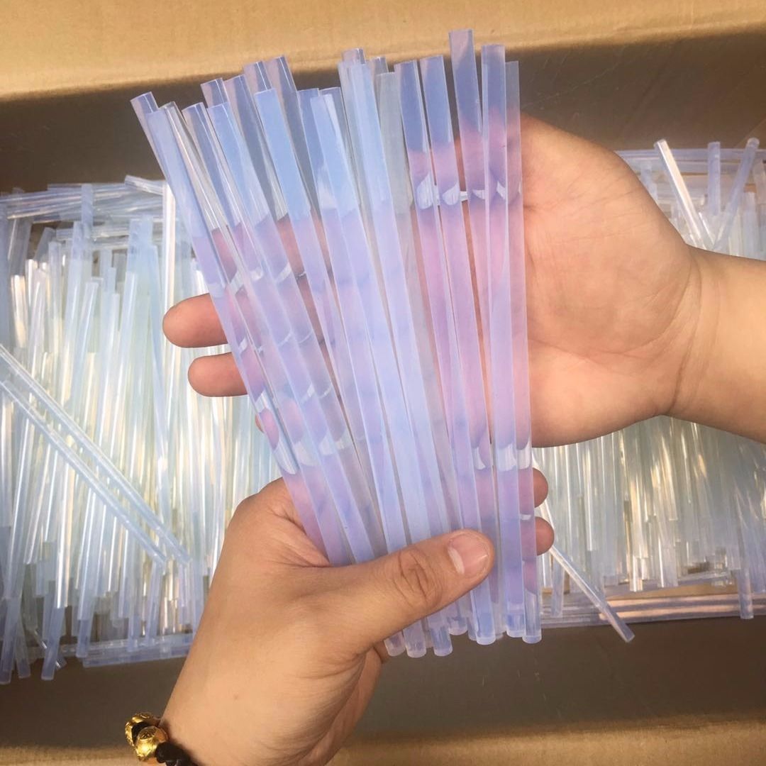 Hot melt glue stick glue strip 7/11mm glue stick stick glue hot melt glue gun glue stick hot glue environmentally friendly transparent can be shipped on behalf of
