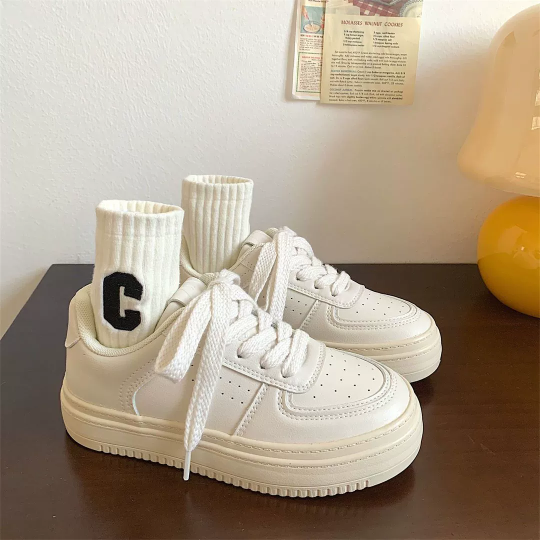 Универсальные молочные белые туфли фуфу в японском стиле, женские студенческие ножки, 2023, Весенние Новые повседневные кроссовки в стиле ретро