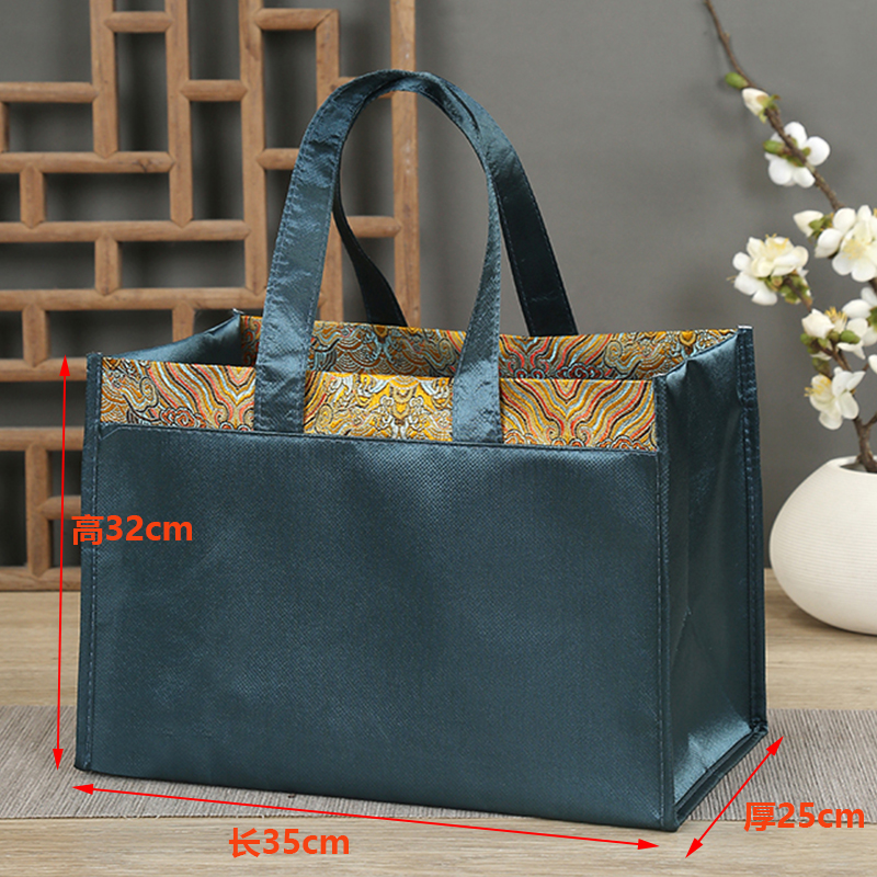 피콕 블루 길이 35 높이 32 옆 폭 25cm 트리밍 실크 가방