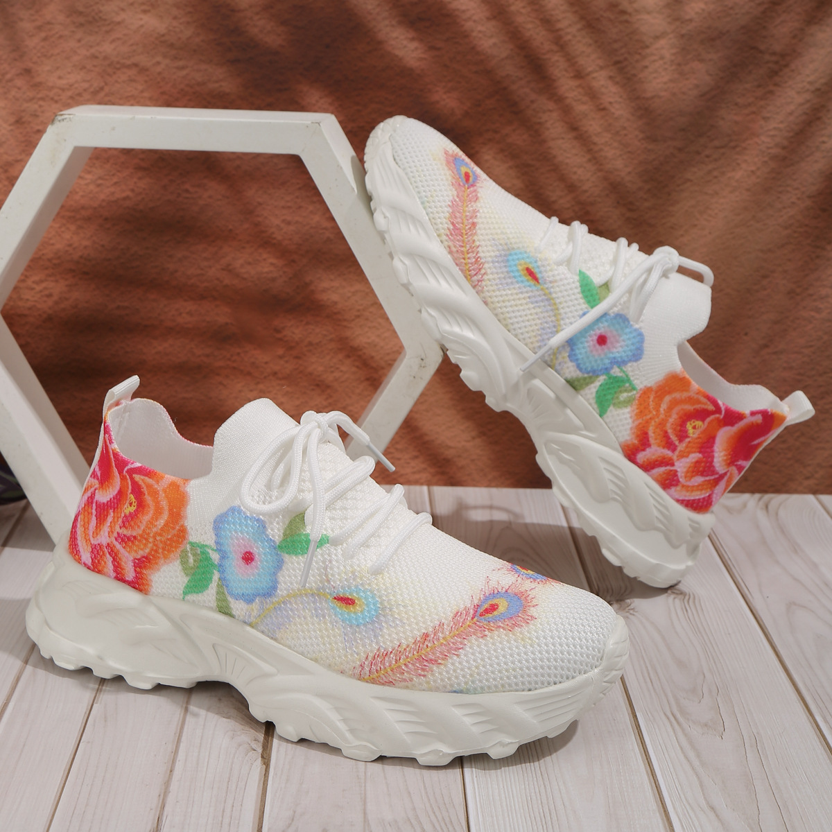 Suole arcobaleno nuovo colore moda femminile con una corrispondenza completa di scarpe sportive casual scarpe da donna in rete_voghion.com