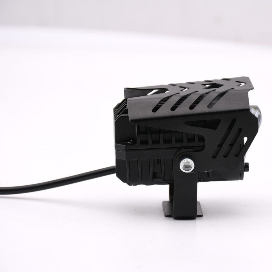 Auto y motocicleta general Led Spotlight de alta potencia 45w cañón láser blanco y amarillo de dos colores superbrillo concentrado luz de barra delantera de vehículo todoterreno