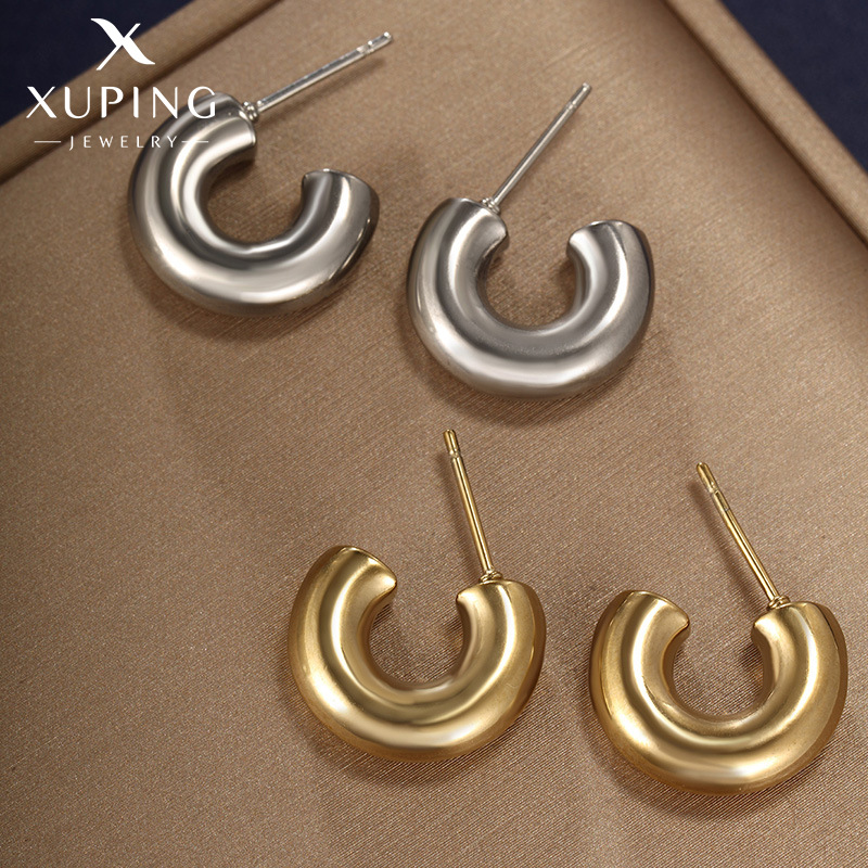 Joyas Xuping pendientes de acero inoxidable nicho de alta calidad pendientes personalidad europea y americana simple y fría pendientes en forma de C para mujeres