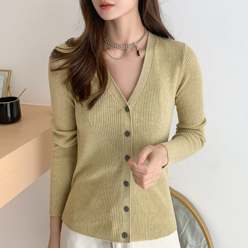 Spring and Autumn Long-Sleeve Wool V-Neck Knit Cardigan for Women, Vintage Japanese Style, Slim-Fit Sweater Coat, Clearance Sale Spring and Autumn Long-Sleeve Wool V-Neck Knit Cardigan for Women, Vintage Japanese Style, Slim-Fit Sweater Coat, Clearance Sale