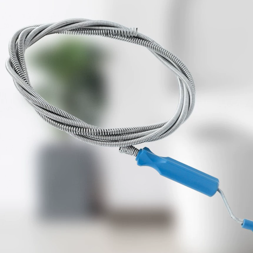 Очистите канализацию и очистите инструмент для унитаза. Кухонная труба poke the toilet может очистить засорение унитаза.