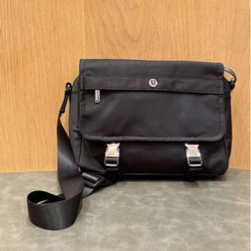 Lululemon Bag Yoga Fitness Crossbody Bag for Men and Women Lulu6.5L Messenger Bag Single Shoulder Sports Crossbody Bag