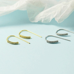 Sparkling Diamond Single Hoop Earrings, Minimalist Geometric Stud Earrings for Women, Influencer Cool and Elegant Style Jewelry, Unique Korean and Japanese Style, Versatile Hoop Earrings