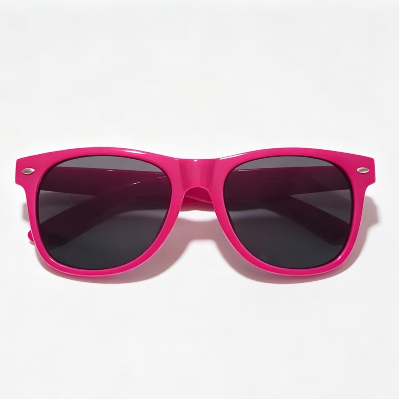 Gafas de Sol Retro con Remaches PC, AC Protección UV para Conducción y Viajes