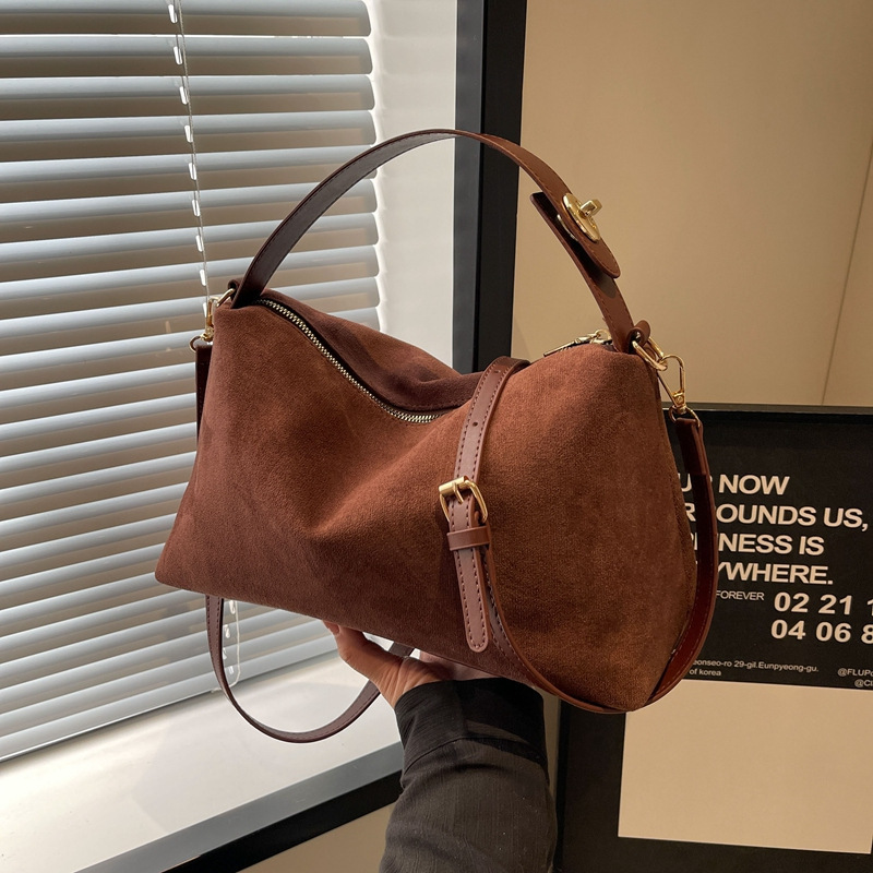Women's High-class Large-capacity Bag Women's Simple Commuter Shoulder Handbag Autumn and Winter Cross-border Fashion All-match Women's Bag Women's High-class Large-capacity Bag Women's Simple Commuter Shoulder Handbag Autumn and Winter Cross-border Fashion All-match Women's Bag