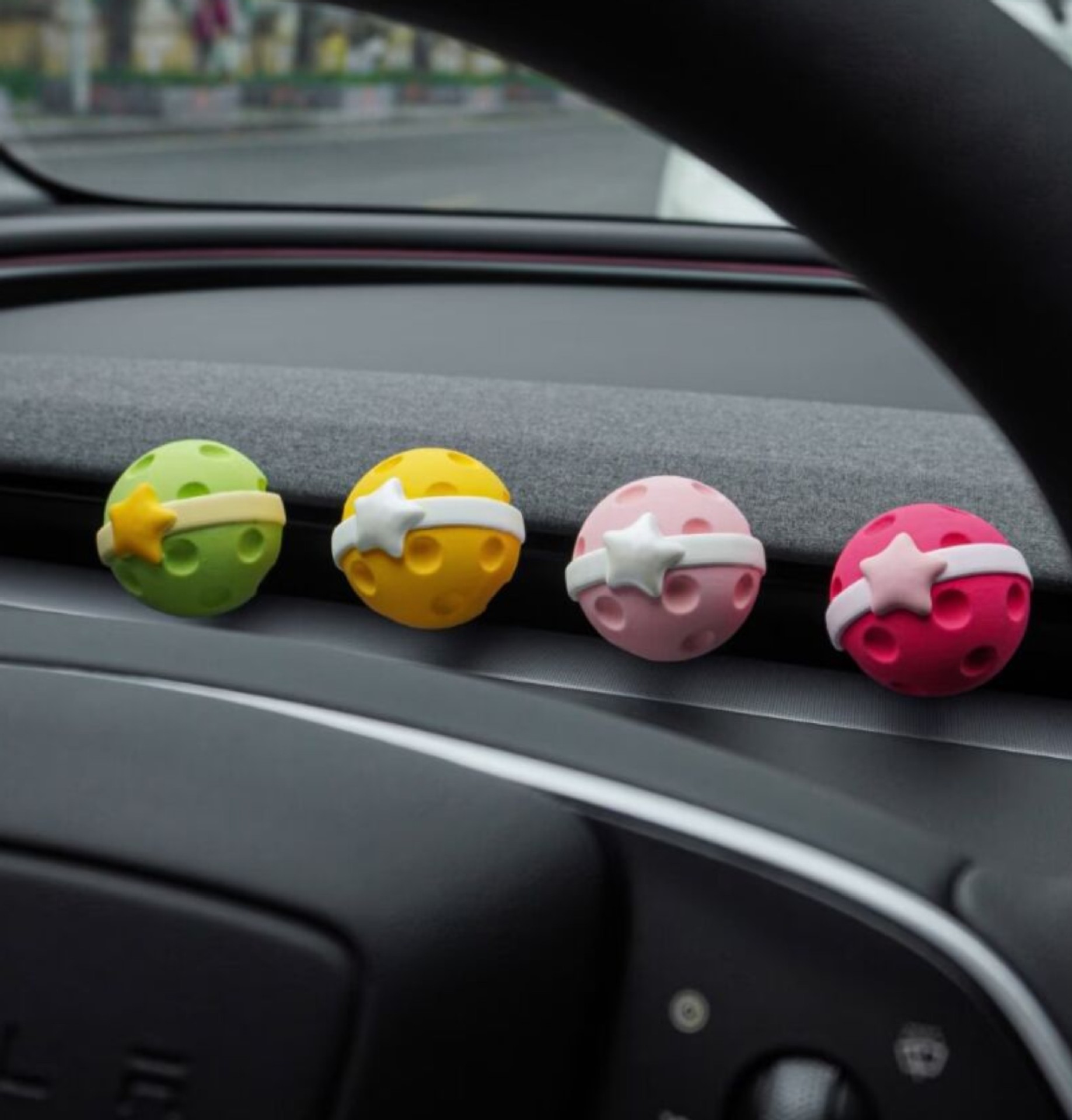 New creative car air freshener pickleball pendant car air vent decoration for girls, new car accessory