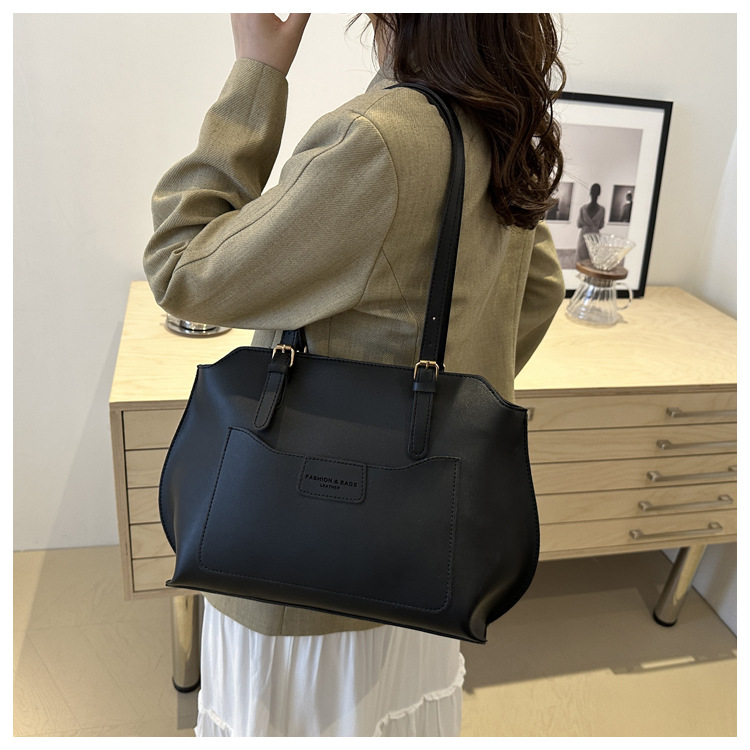 2024 New Popular Texture Large Capacity Tote Women's Trendy Fashion Leisure Student Commuter Bag_voghion.com