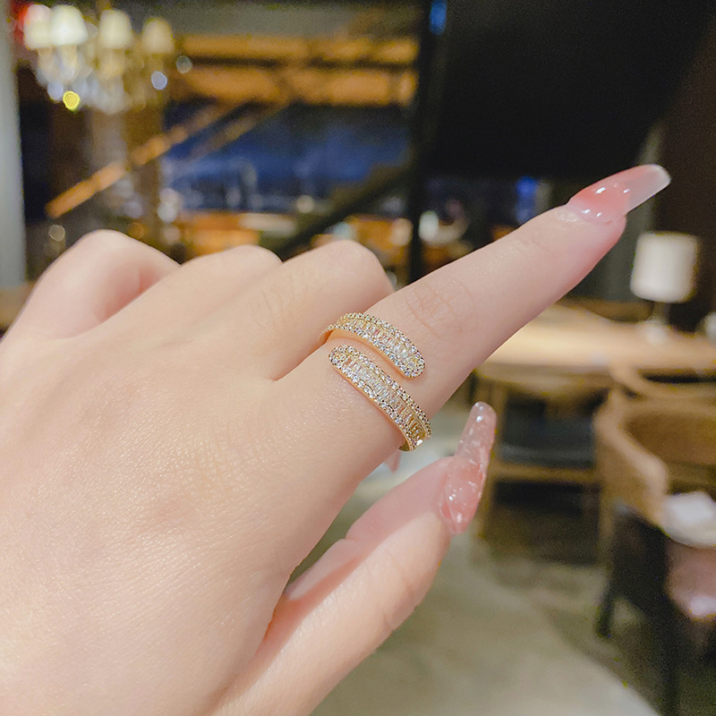 Copper brand adjustable elegant ring with zircon