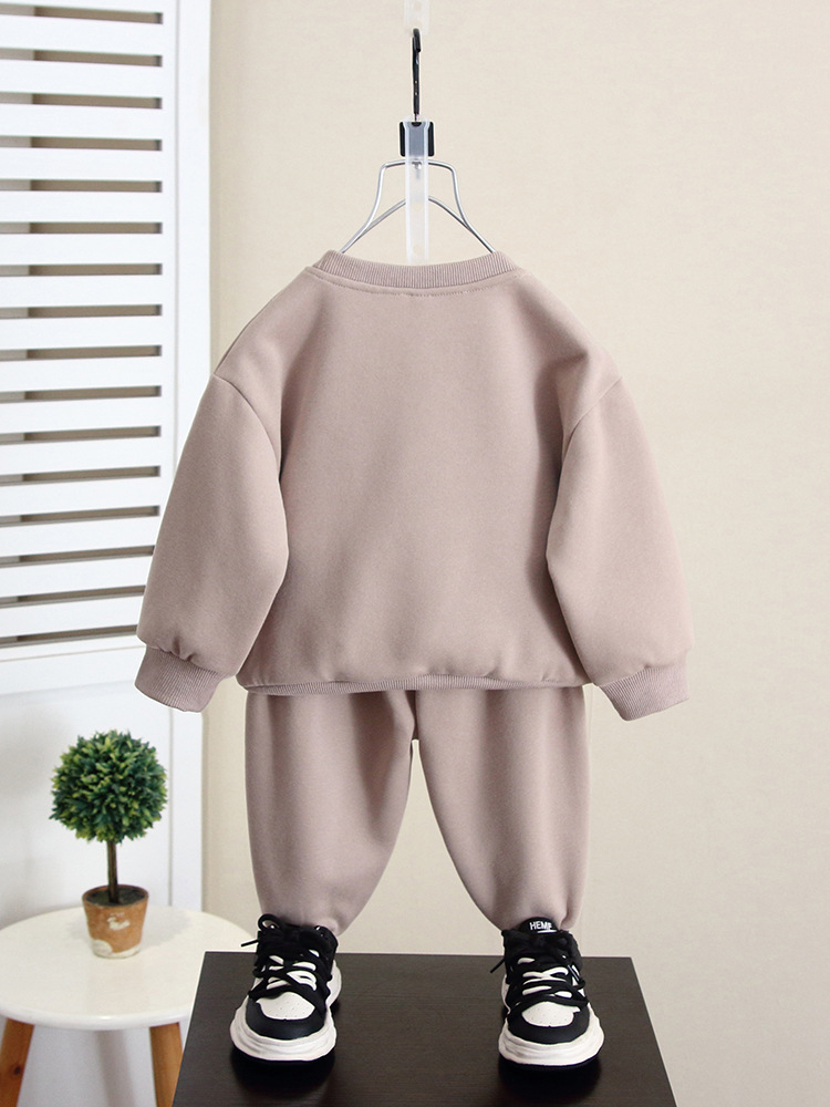 6373 traje de suéter de otoño para niños 2025 nueva ropa deportiva para bebés de dos piezas ropa de moda de primavera y otoño para niños