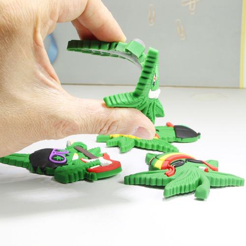 Cartoon simulation leaves refrigerator magnetic stickers ins style airplane magnet message board creative soft glue refrigerator magnet wholesale