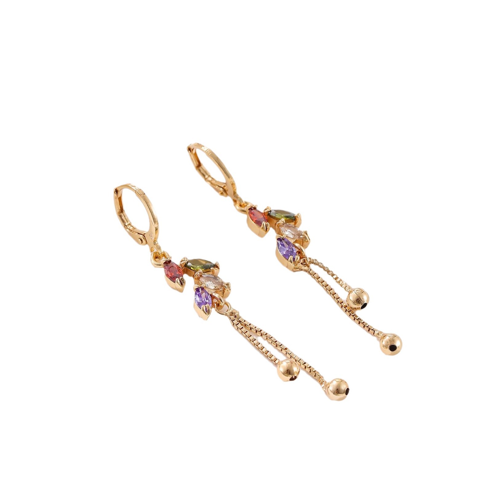 Amazon transfronteriza nueva moda exquisita con diamantes de zircón flores y hojas de aretes de bordilla diseño único