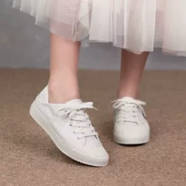 女式休闲单鞋;女式皮靴;平底拖鞋