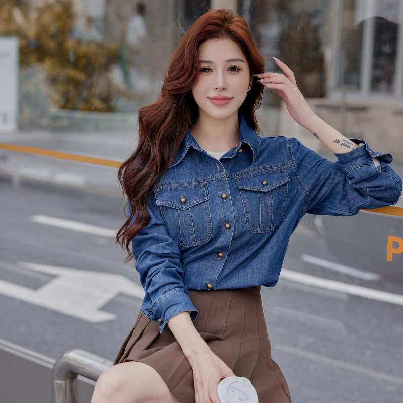 가을 2024 새로운 블루 빈티지 데님 셔츠 느슨한 캐주얼 탑 올 매치 코트 여성