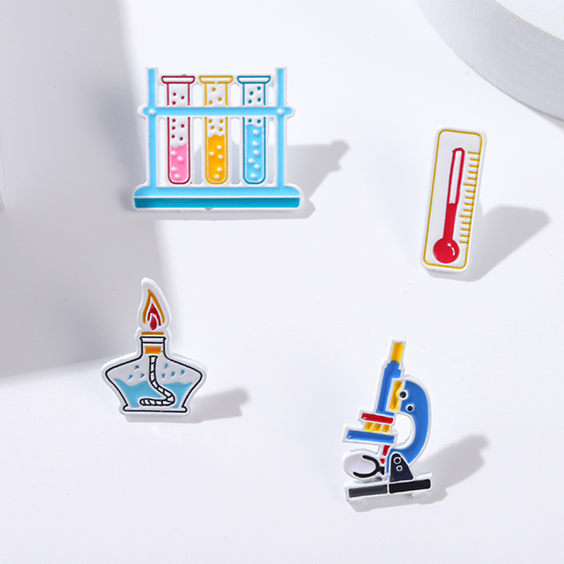 Basic Style Basic Pin Geometric Alloy Asymmetrical Plating Unisex Brooches