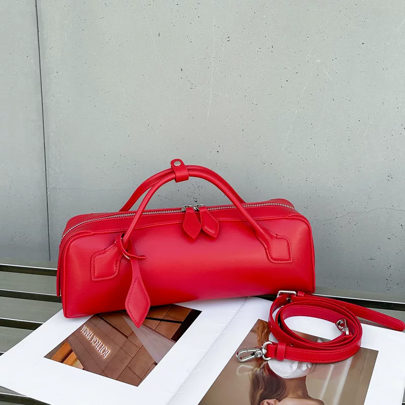 Retro fashionable leather bag, french style, internet celebrity, city style