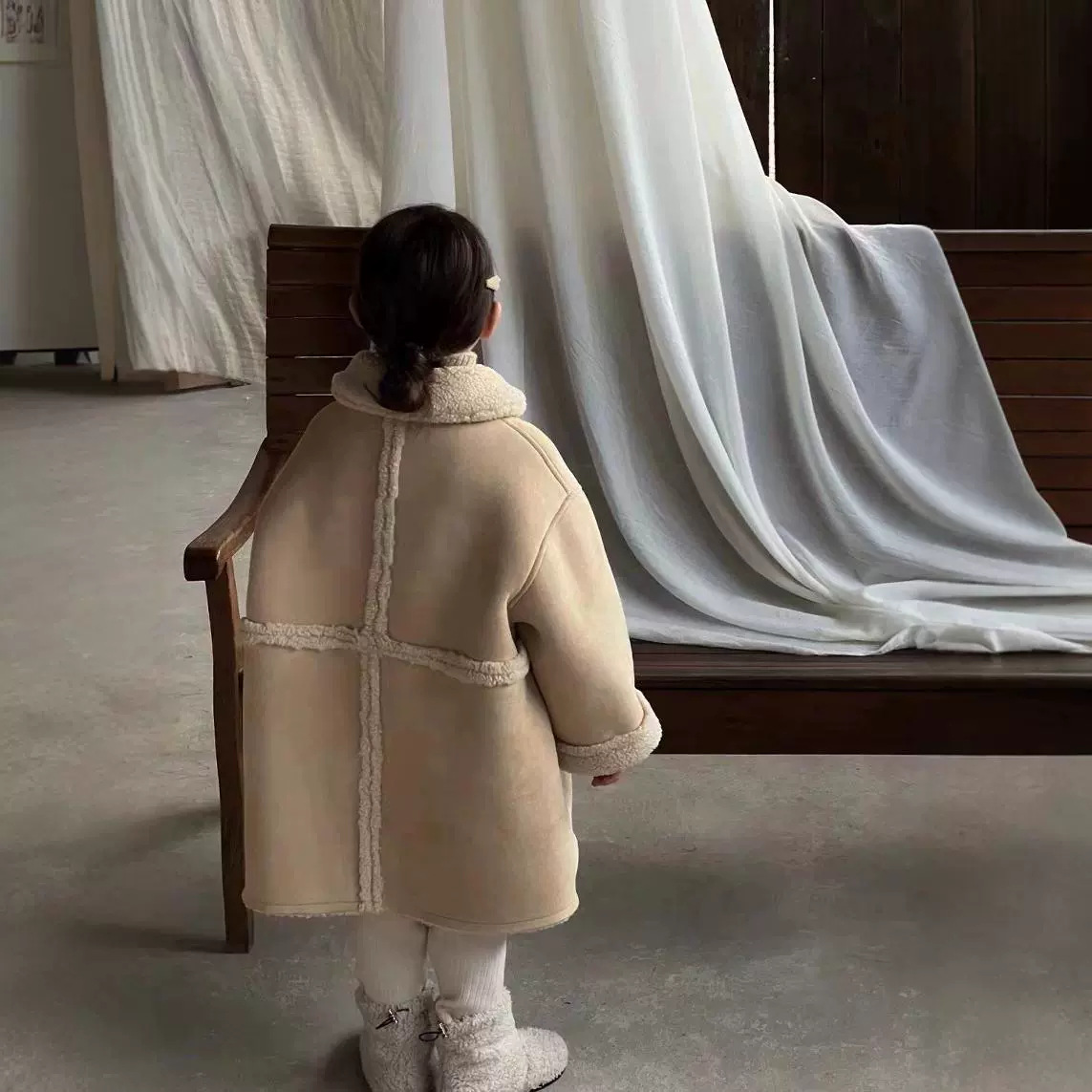 Vêtements pour enfants Manteau pour filles en peau d'agneau épaisse composite en peau de cerf camel manteau chaud vêtements d'extérieur_voghion.com