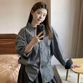 宽松慵懒风休闲条纹口袋衬衫女秋季2025新款廓型拼接撞色长袖上衣