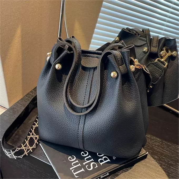 Universal Shoulder Bag, Multi-Strap Design, High-Quality Style, 4 Colors