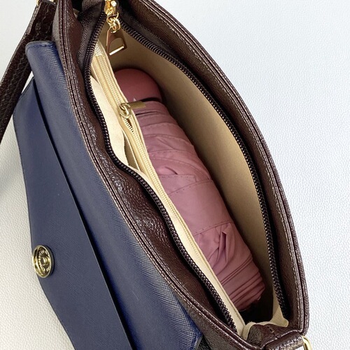 Handbags from Qianzi Fox Cross-Border - New Lychee Pattern, Multi-Layer, Large Capacity, Crossbody Bag for Women, Sold on Street Stalls