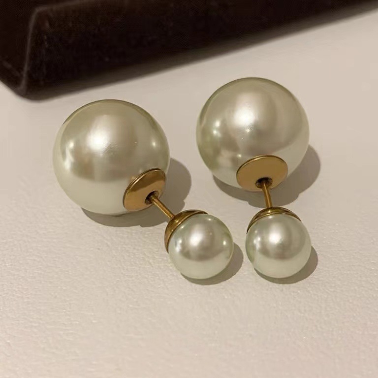 1 Pair Quantity Daily Occasion 1 Pair Retro Round Metal Plating Inlay Pearl Women's Ear Studs
