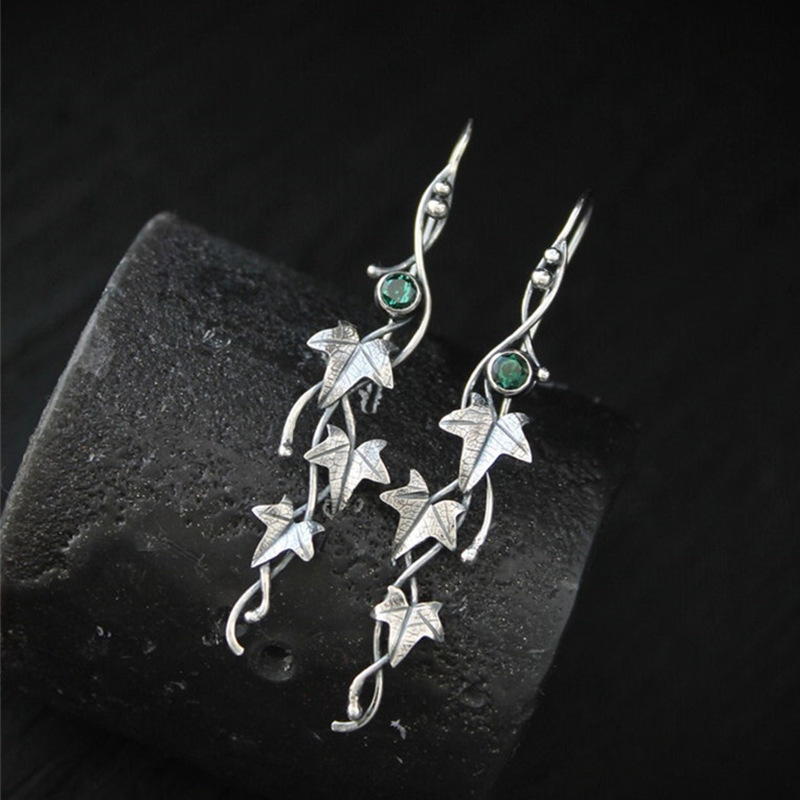 Retro Leaf Alloy Inlay Rhinestones Women's Drop Earrings display picture 2