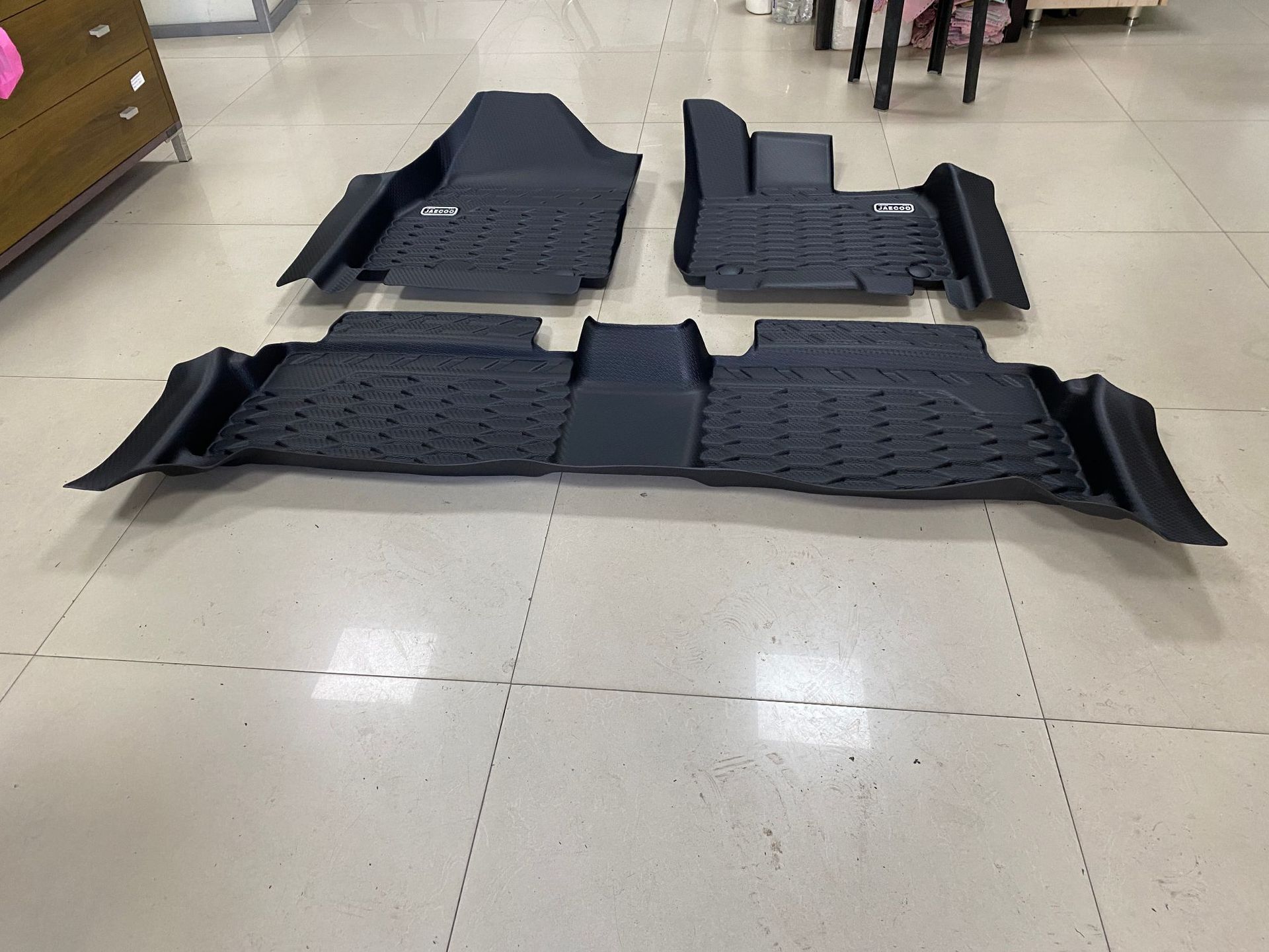 Jaecoo J5Ev 4-Door Right-Hand Drive Special Vehicle-Specific Tpe Floor Mats, Environmentally Friendly, Wear-Resistant, Non-Slip, Waterproof