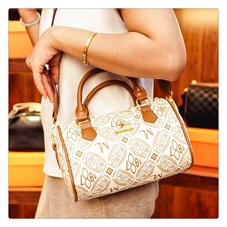 This year's popular cross-border handbag for women is the 2024 new printed letter texture light luxury Boston handbag and single-shoulder bag undefined