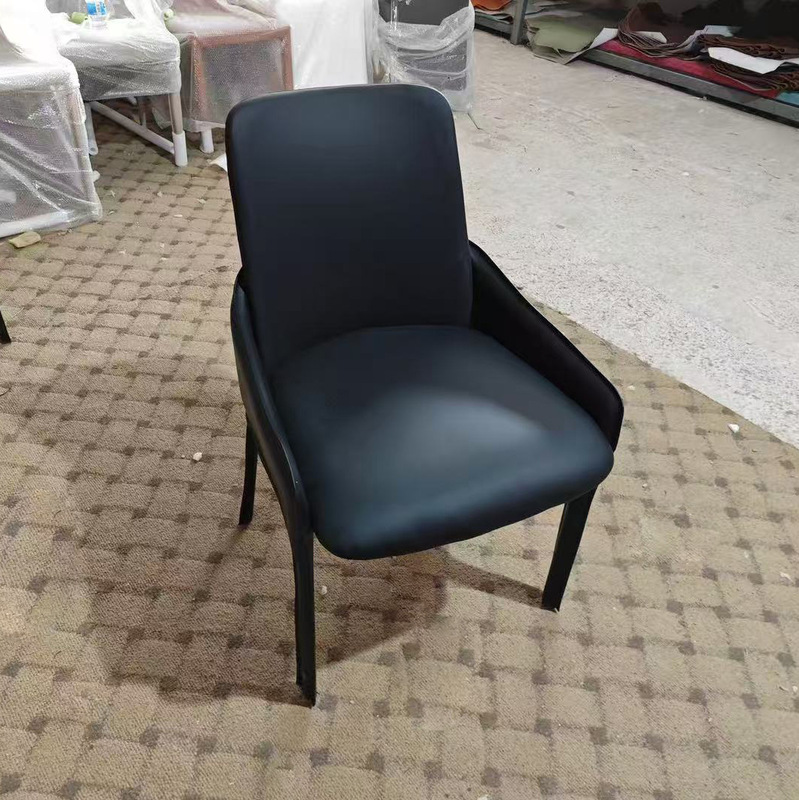メーカー卸売シンプルなダイニングチェアイタリアンスタイルライト高級ソフトバッグチェアホームモダンバックチェアホテルレストランダイニングテーブルと椅子|undefined