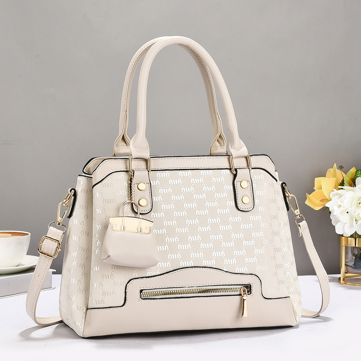 Nueva versión coreana de otoño e invierno de moda mensajero moda bolso de mujer temperamento bolso de mujer bolso grande bolso de hombro de mujer salvaje