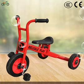 跷跷板;儿童三轮车;游艺设备