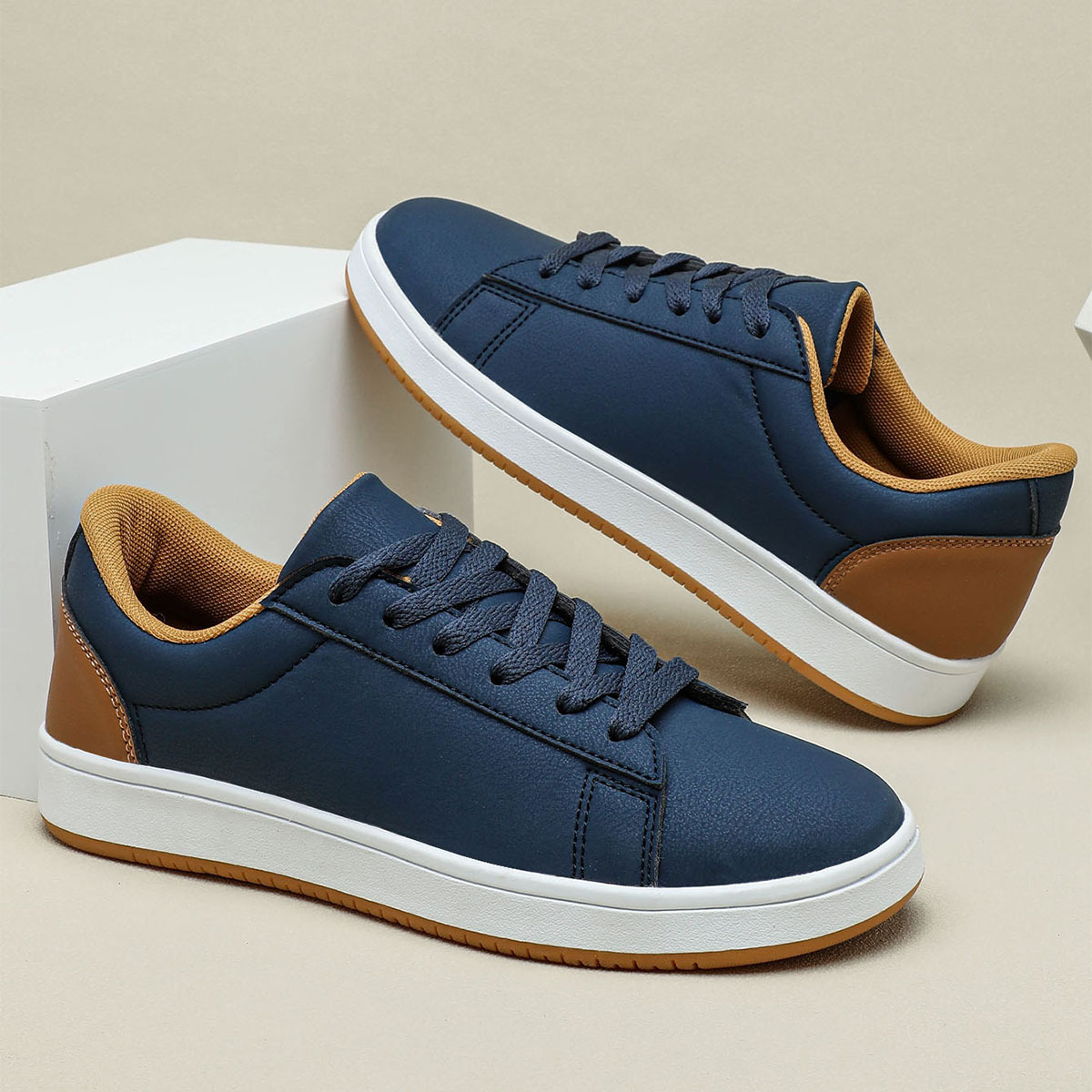 2025 nuevos zapatos de hombre, zapatos deportivos casuales de suela gruesa, venta caliente transfronteriza, zapatos planos al aire libre con cordones, zapatillas de deporte cómodas y transpirables