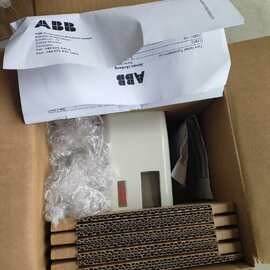 中宝科议价全新ABB阀门定位器一个，全新带包装，具体型号看图片