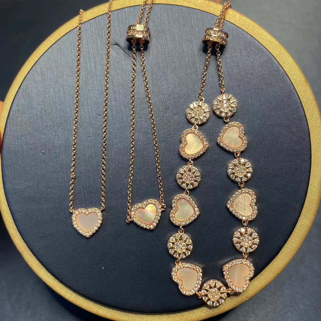 Fashion Sweet Heart Shape Copper Heart Shell Zircon Bracelets