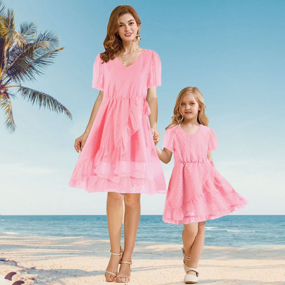 2022跨境新品 粉色可爱公主亲子连衣裙v领不规则设计度假母女裙