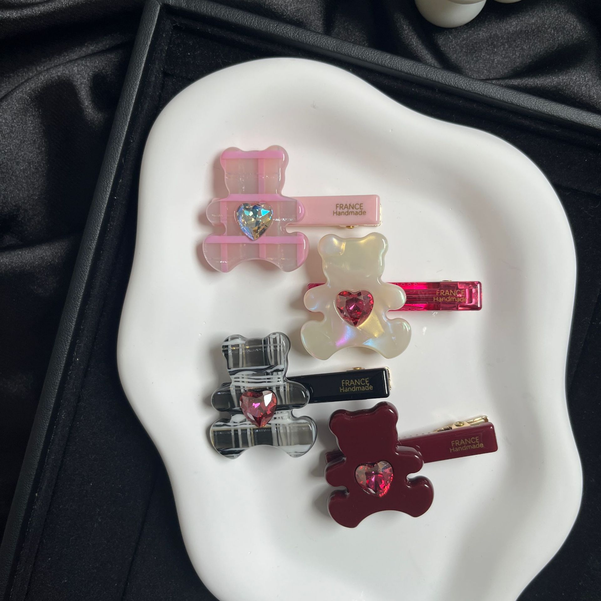 时尚新款爱心镶钻小熊侧边碎发夹醋酸发夹百搭卡通刘海鸭嘴夹发饰