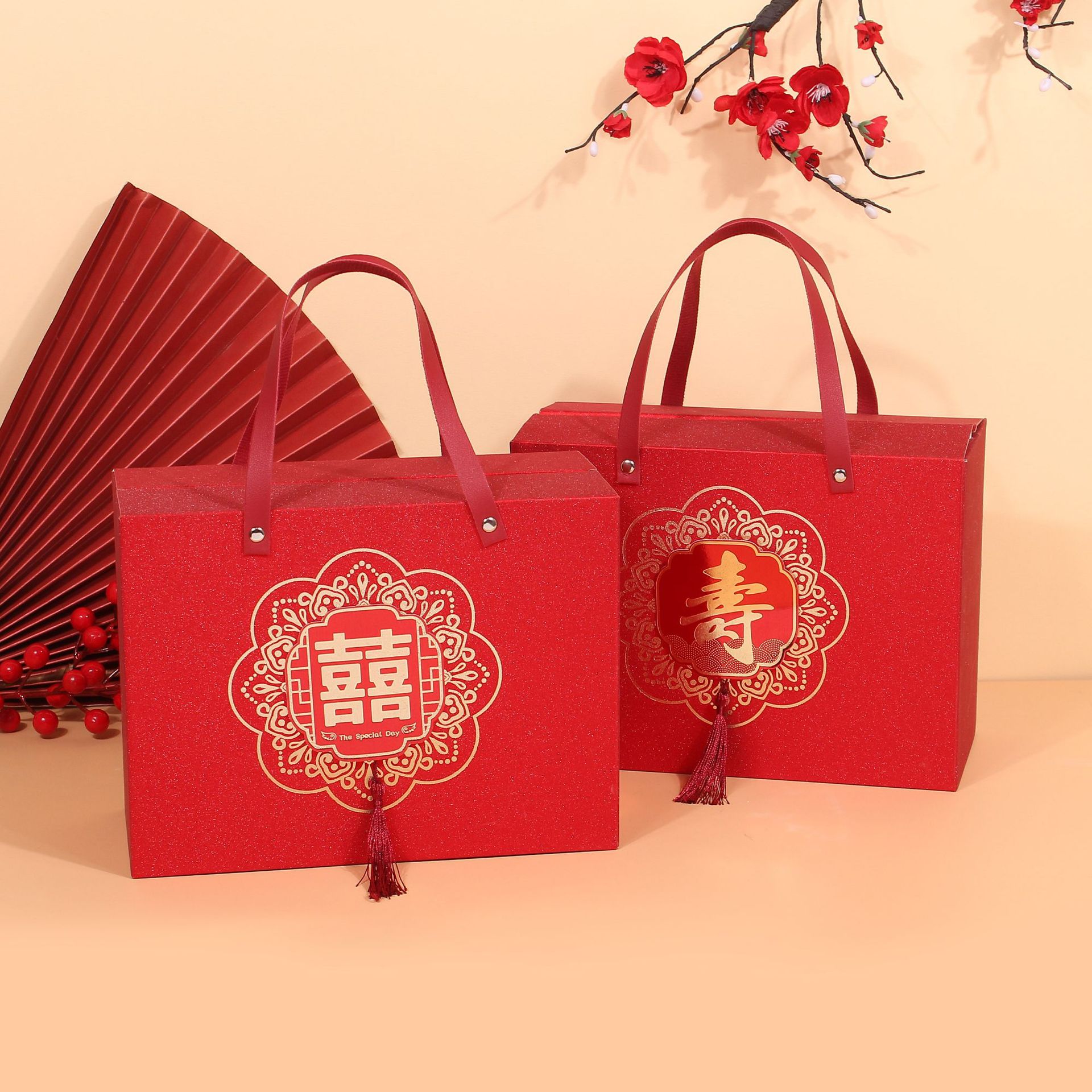 Celebrating the elderly's birthday: Moving house joy, frosted corrugated design, matching gift box, birthday banquet accompanying gift box, festive items, candy empty box