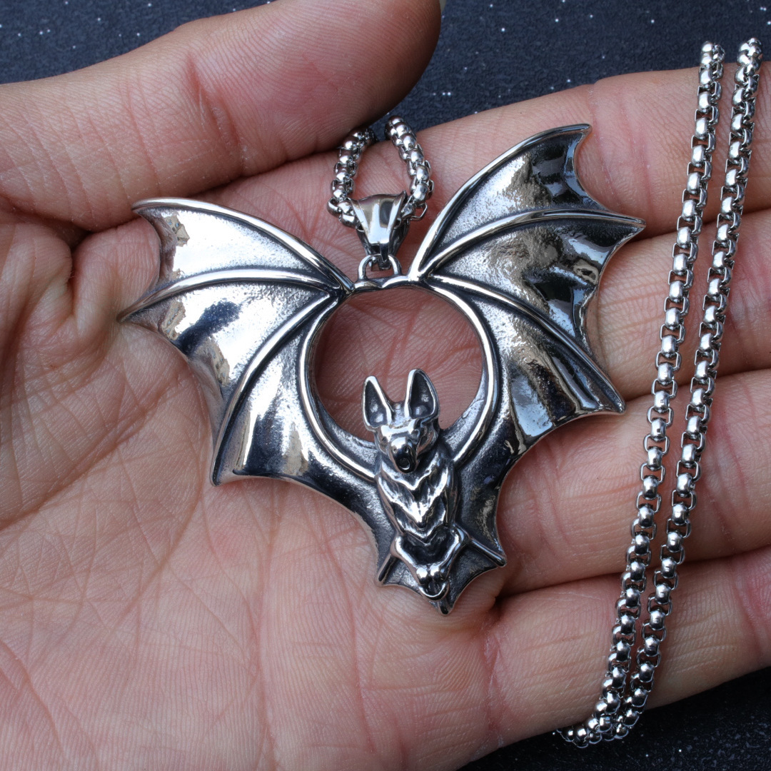 Bat+titanium steel chain