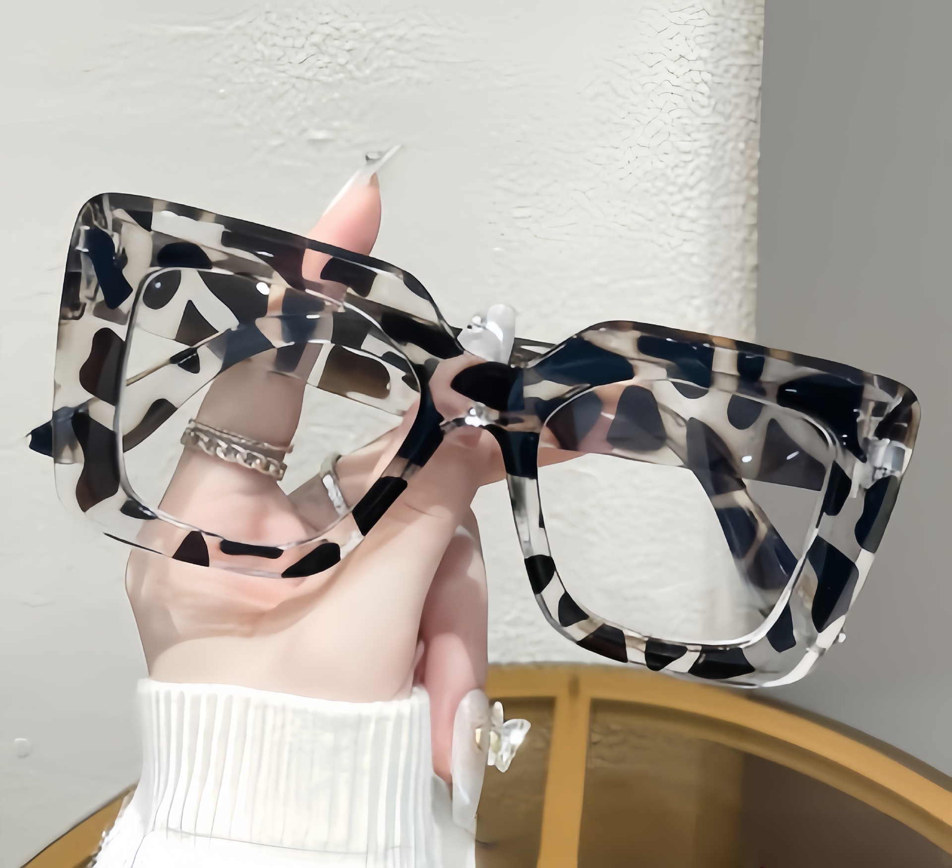 Sunglasses For Men And Women Minimalist Square Designer Frames_voghion.com